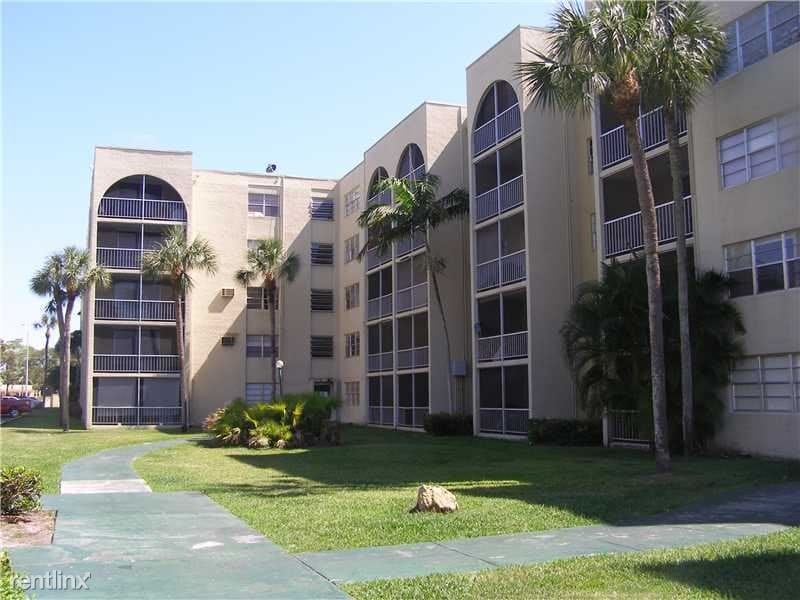 6940 NW 186th St Unit Apt 202, Hialeah, FL 33015 Apartment for Rent