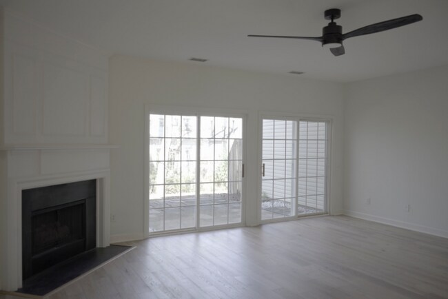 Building Photo - 2719 Thornbush Ct