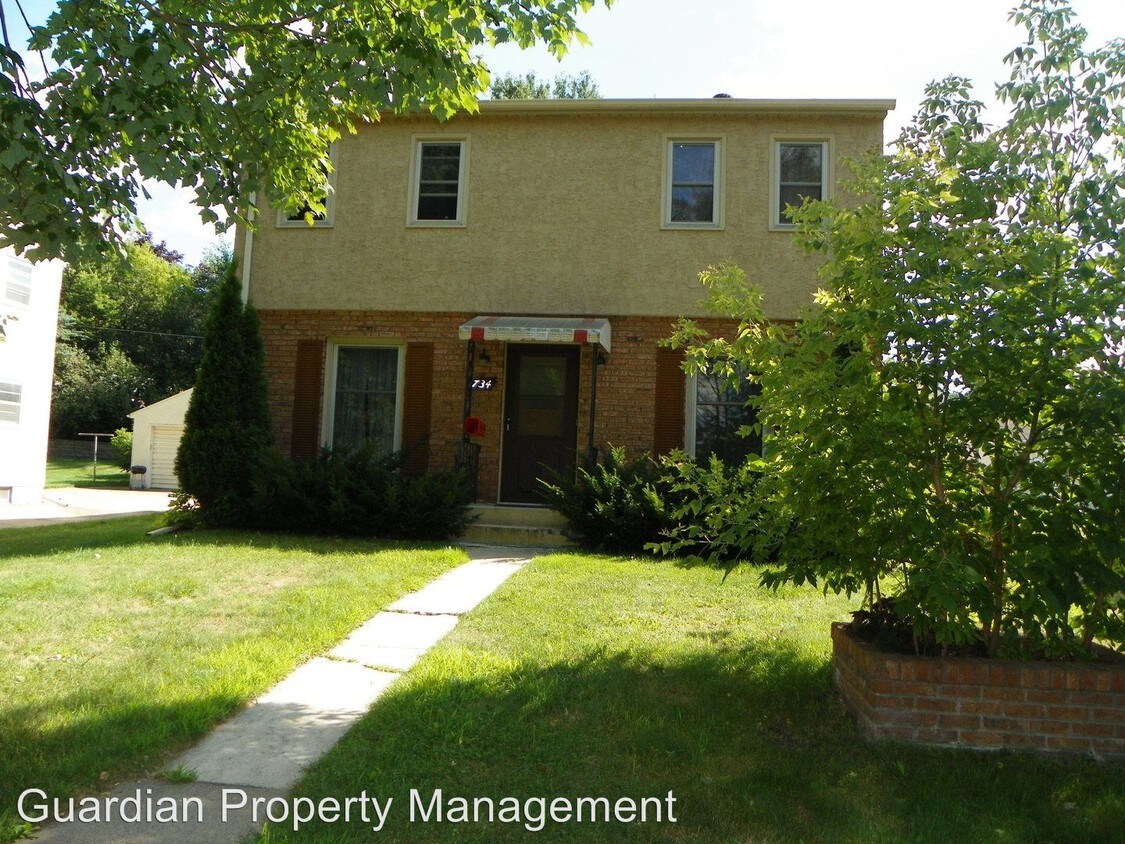 Primary Photo - 734 Idaho Ave E