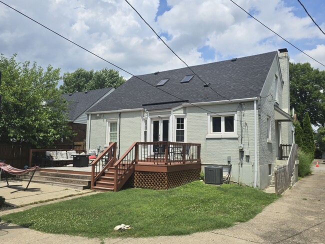 Building Photo - 416 Fairlawn Rd