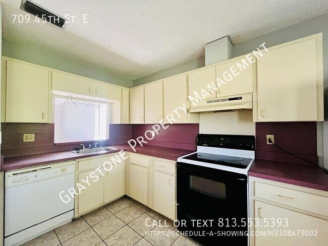 Building Photo - 709 45th St E