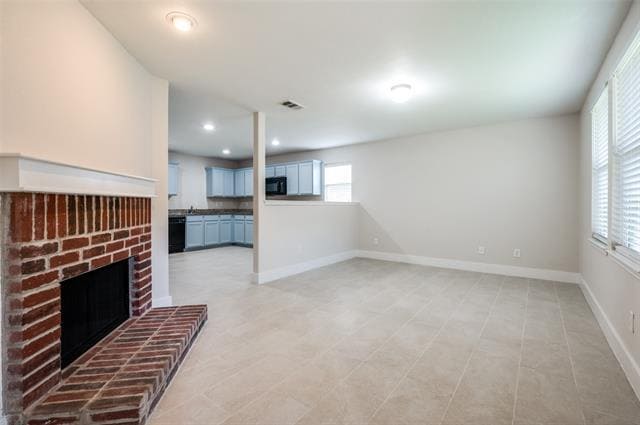 Foto del edificio - 10556 Midway Dr