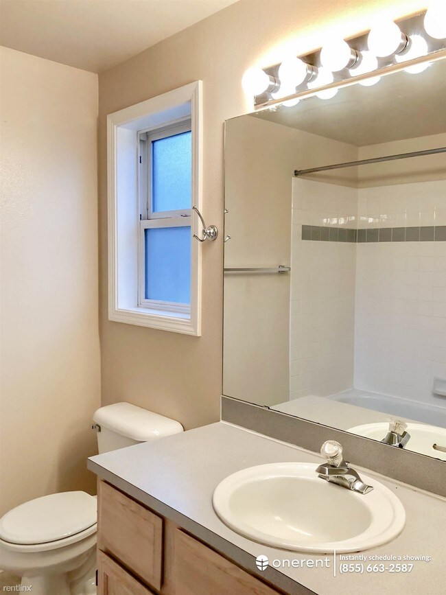 Foto del edificio - 2811 NE 115th St