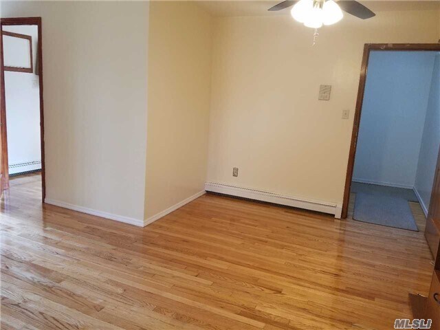 Foto del edificio - 87-15 164th St