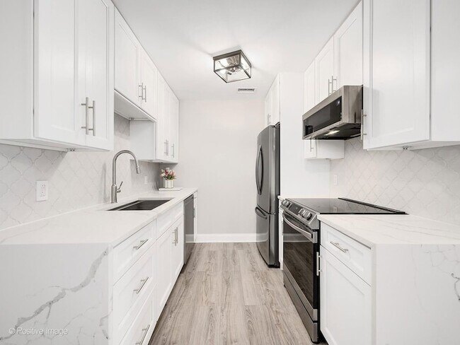 Foto del edificio - 6176 Knoll Ln Ct