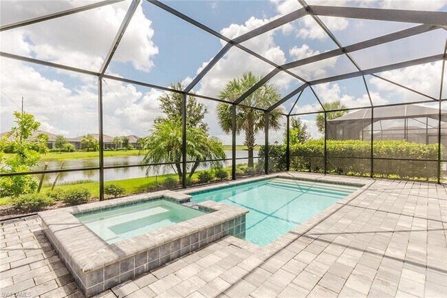Foto del edificio - 5856 Sunningdale St