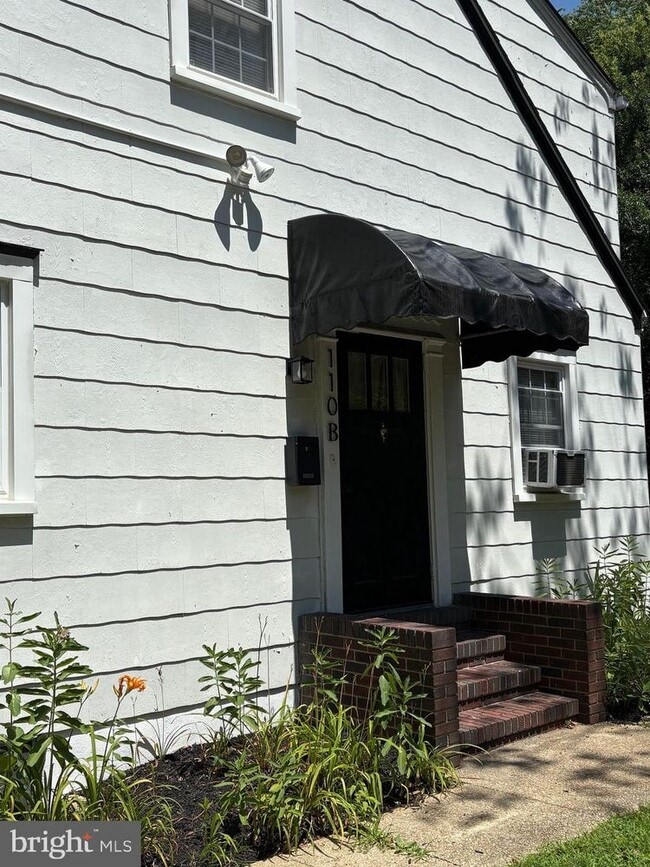 Foto del edificio - 110 Hillcrest Ave