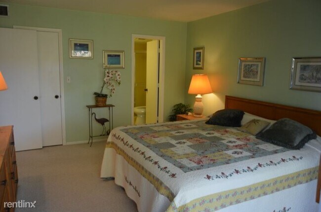 Foto del edificio - 499 Forest Lakes Blvd