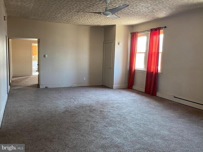 Building Photo - 4028 New Castle Ave