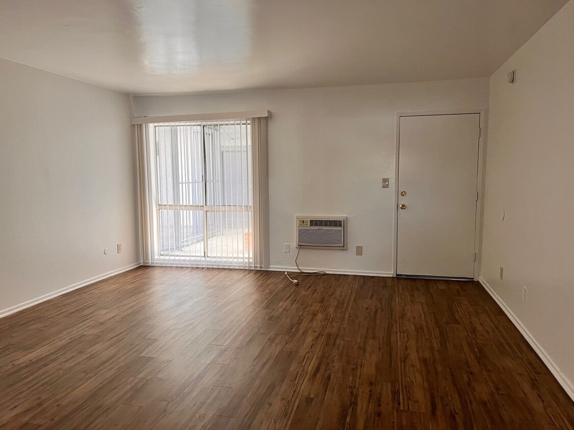 26 Apartments for Rent in CA Westside Rentals