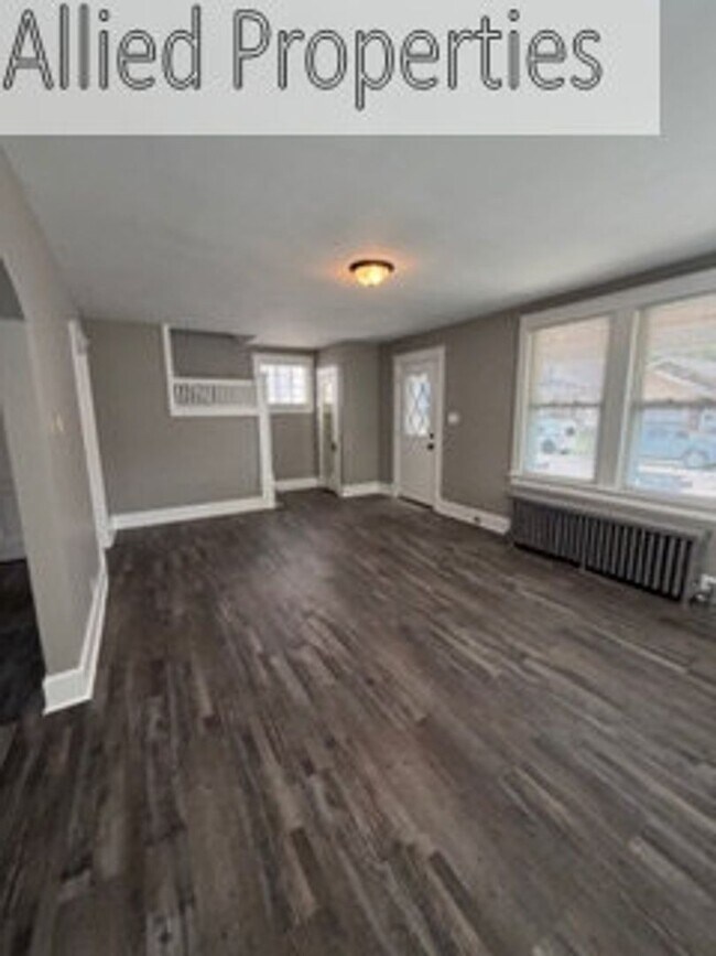 Foto del edificio - 969 Harmon Ave