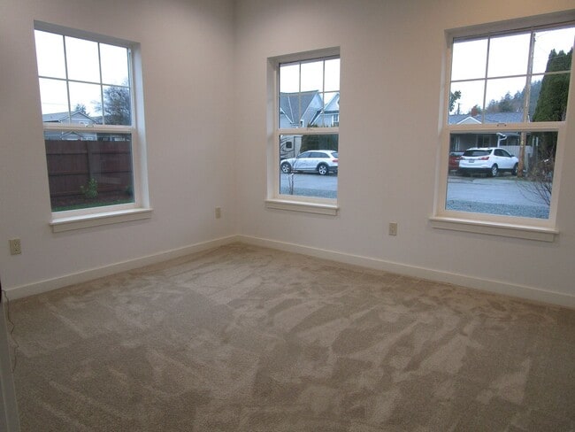 Foto del edificio - 524 E Hazel Ave