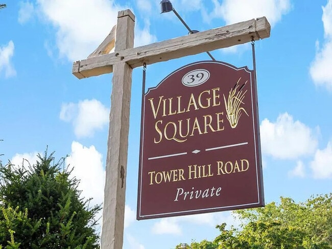 Foto del edificio - 39 Tower Hill Rd