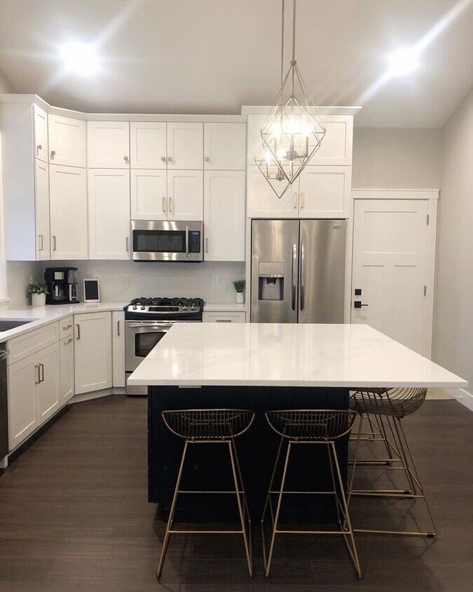 207 S Un Dr, Winona Lake, IN 46590 House Rental in Winona Lake, IN