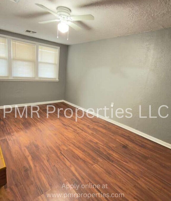 Foto del edificio - 3 Bedrooms / 1 Bathroom House