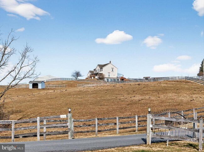 Foto del edificio - 5289 PA-309