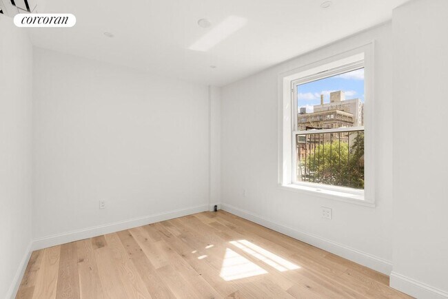 Foto del edificio - 101 W 11th St