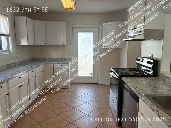 Foto del edificio - 1632 7th St SE