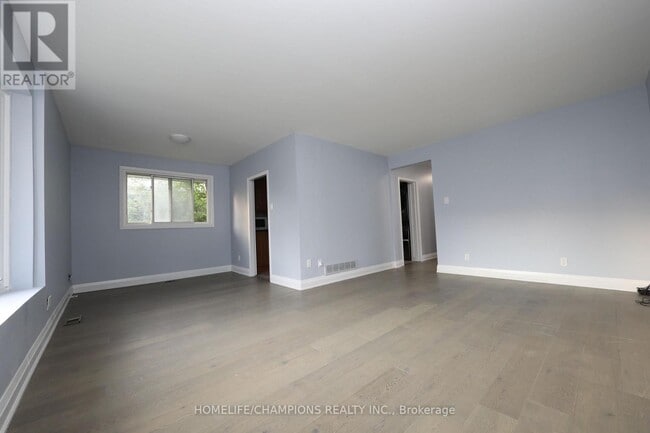 Building Photo - 9 Stoney Creek Dr