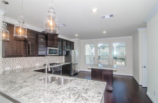 Foto del edificio - 1505 Brayson Oaks Pl