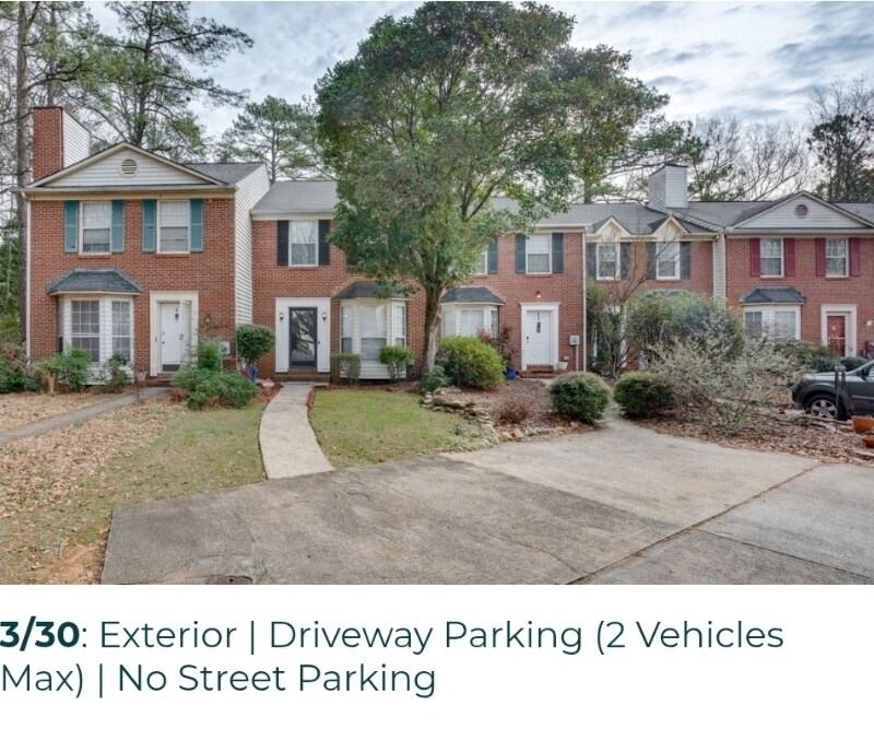 Foto principal - 2951 Lexington Trace Dr
