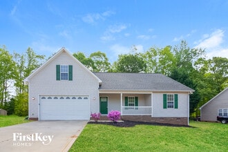 Building Photo - 5327 Oaktree Dr