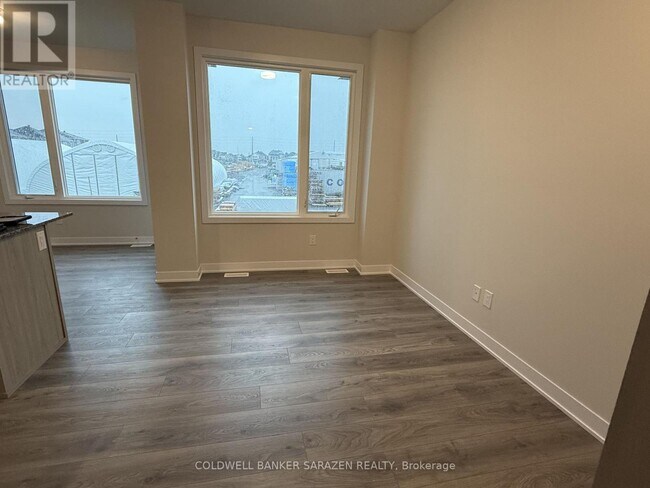 Building Photo - 749 Haflinger Row