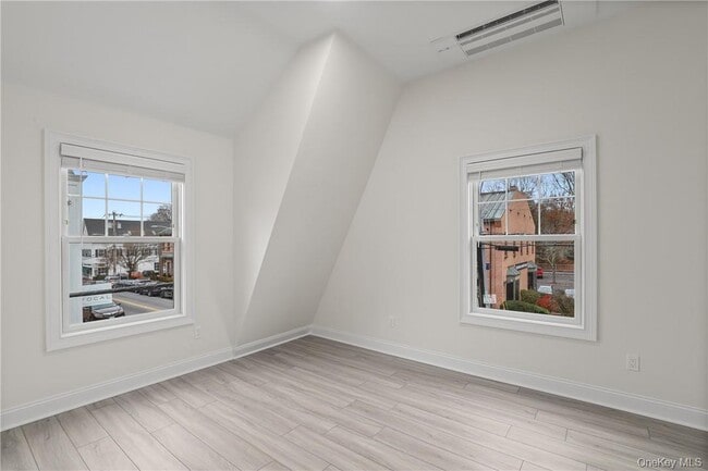 Building Photo - 225 Katonah Ave