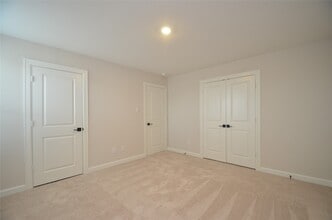 Building Photo - 2925 Floating Barque Dr