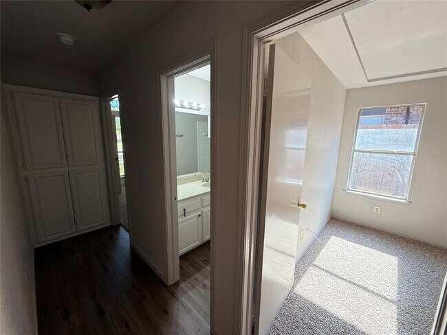 Foto del edificio - 528 NW 172nd Pl