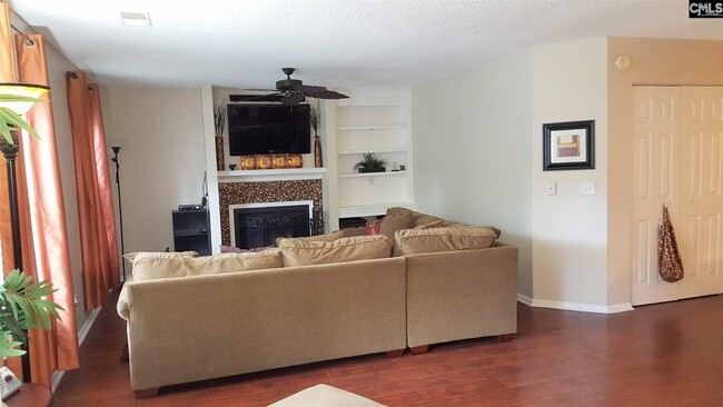 Building Photo - 217 Lanneau Ct