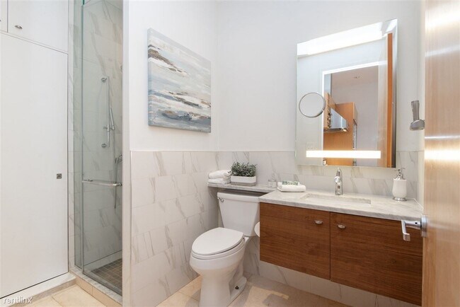 Foto del edificio - 1 br, 2 bath Condo - 101 Wayne St