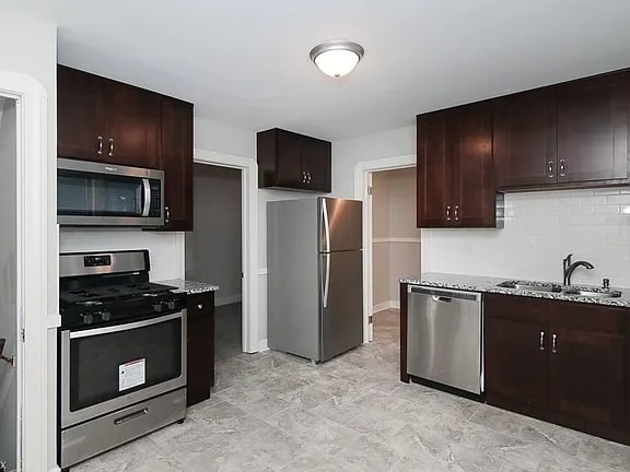 Building Photo - 908 Starkweather Ave