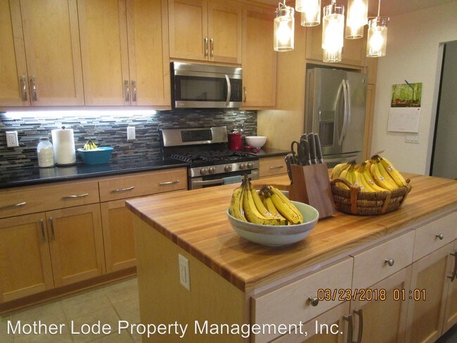 Foto del edificio - 3 br, 2 bath House - 17883 Robin Road