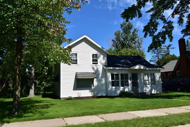 3 Bedroom House Available July 1 2020 Apartment For Rent In