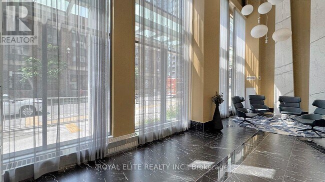 Building Photo - 135 Lower Sherbourne St