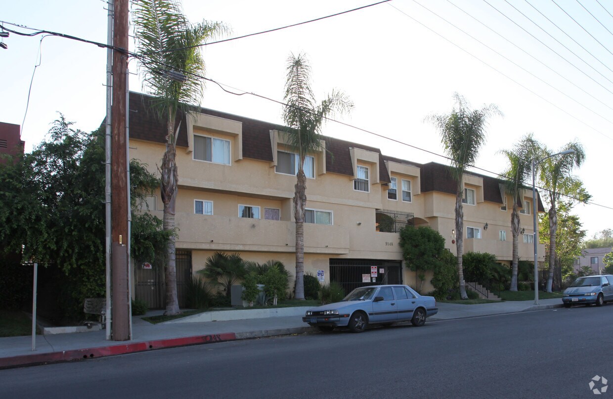 Building Photo - 9148 Telfair Ave