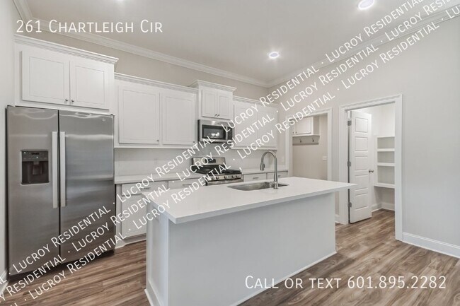 Building Photo - New construction rental home in Canton!