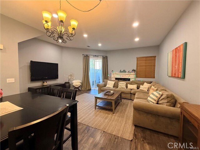Foto del edificio - 24337 Val Verde Ct