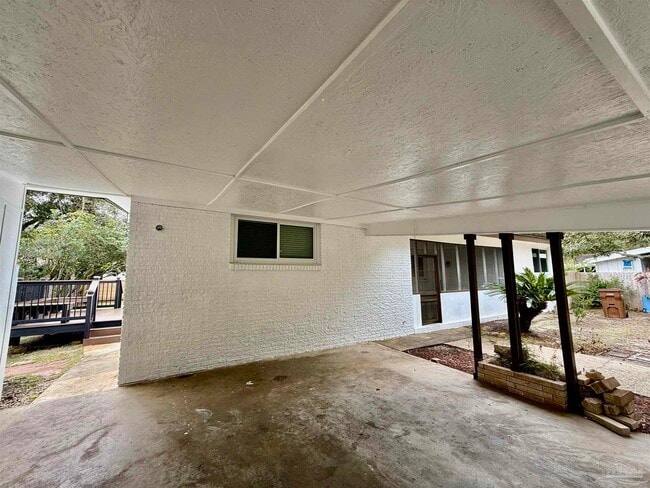 Foto del edificio - 205 Fairpoint Dr