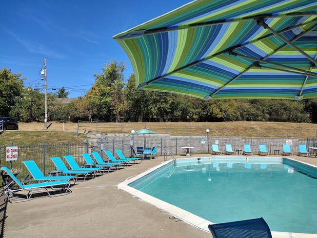 Foto del edificio - Pebble Creek Apartments