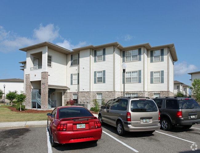 Building Photo - Valencia Trace