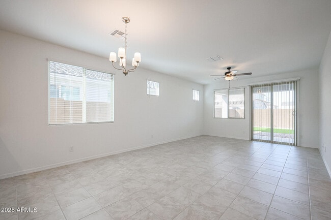 Building Photo - 8726 W Pasadena Ave