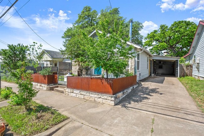 Building Photo - 1184 Navasota St