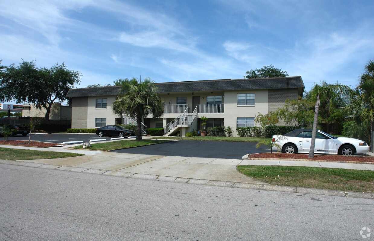 Foto principal - 410 S Nimbus Ave