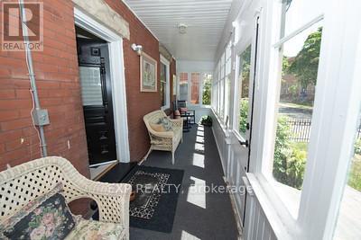 Building Photo - 56 John St