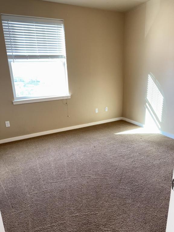 Foto del edificio - 140 E 1st St