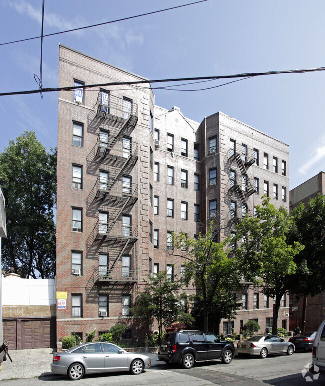 3015 Perry Avenue Bronx, NY 10458 - 3015 Perry Ave