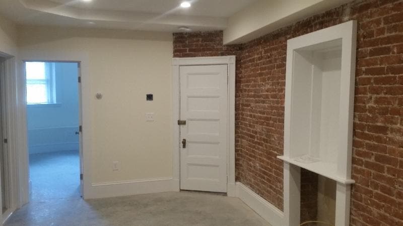 Building Photo - 7 High Street Pl