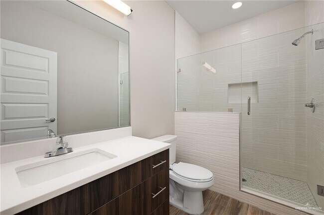 Foto del edificio - 4220 Walnut Ave
